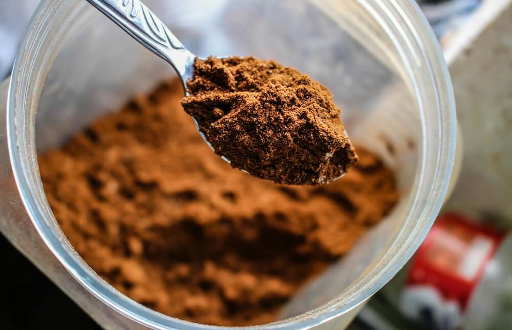 Chocolate Protein Powders: Natural vs Artificial Flavoring Showdown - Purishh